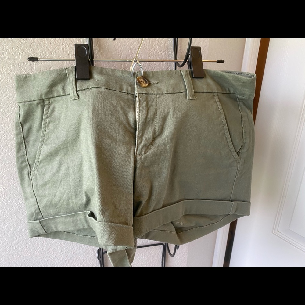AE shorts